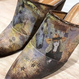 JCon Vintage Mules with scene of woman and horse -size 6